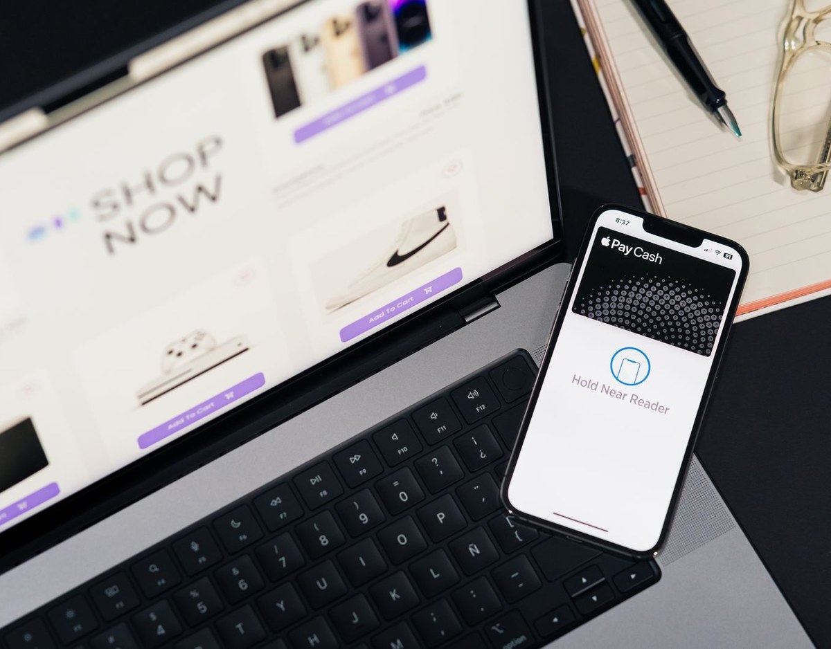 A connected mobile and web experience