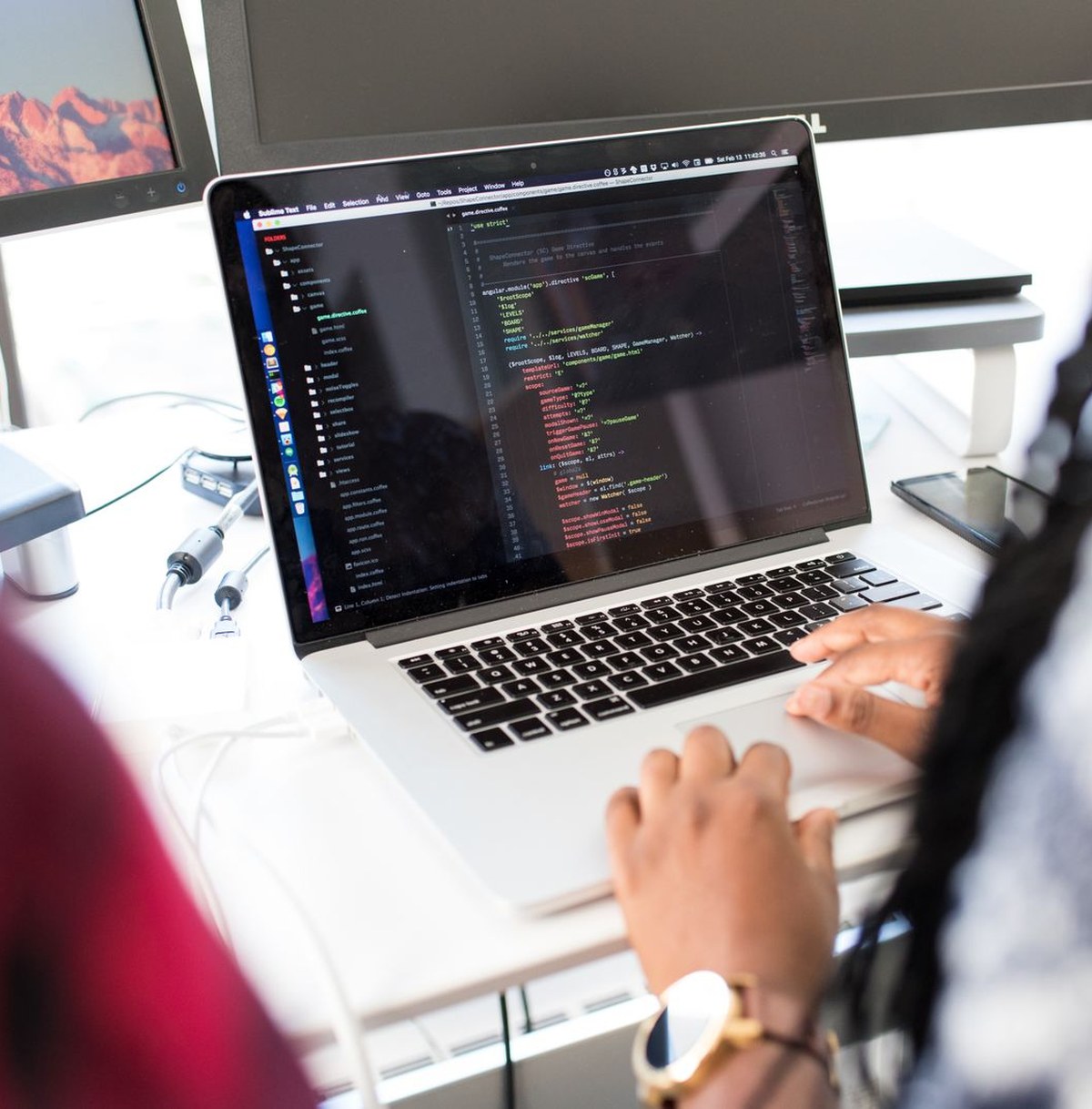 Building reliable software applications